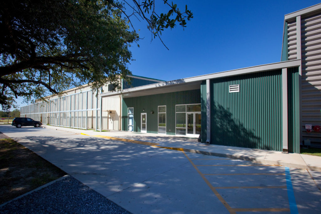 Cmb Rht Ext01 Coquille Gymnasium_ext01 - Holly & Smith Architects