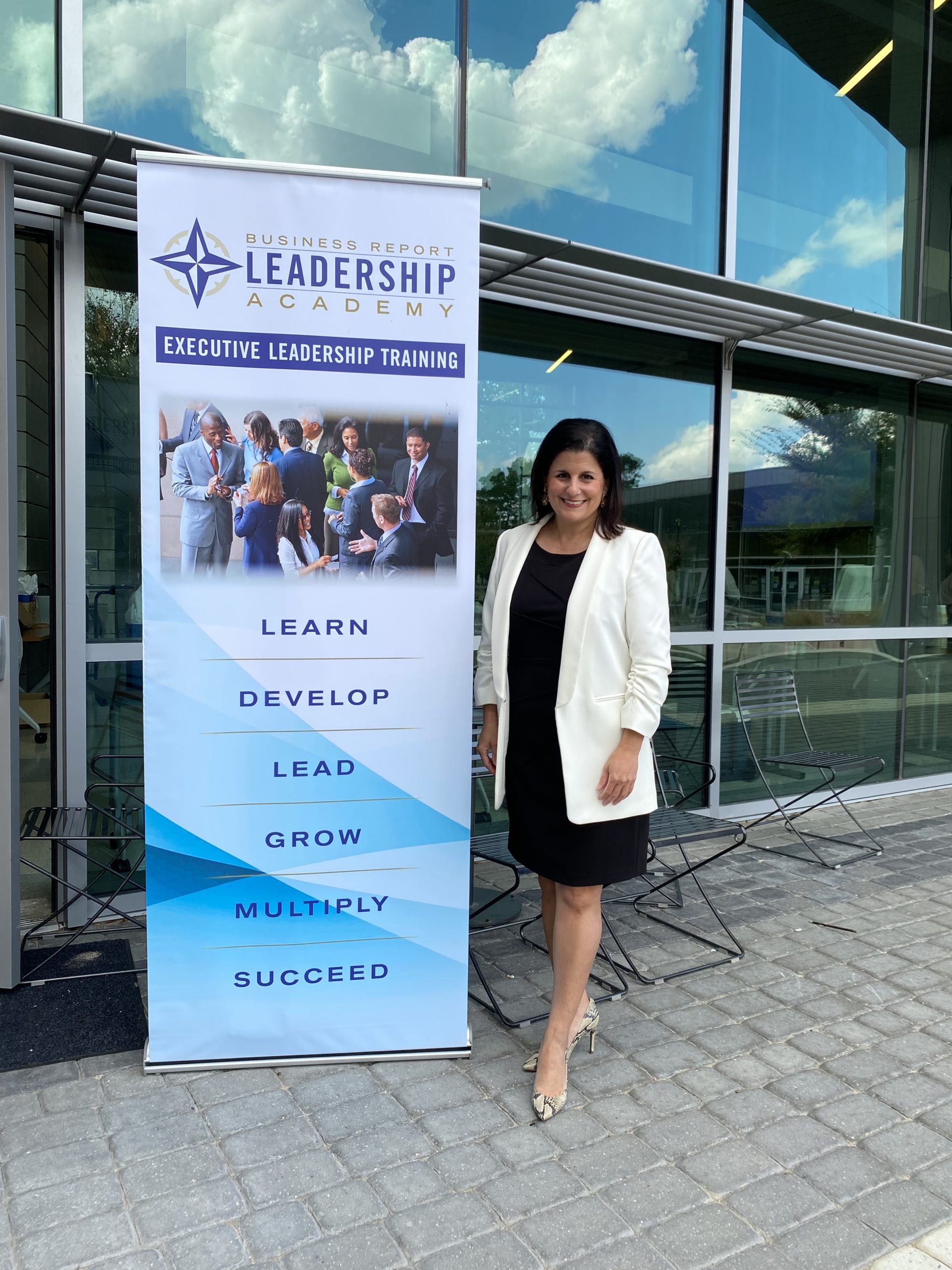 Mary Guiteau Completes Business Report Executive Leadership Academy
